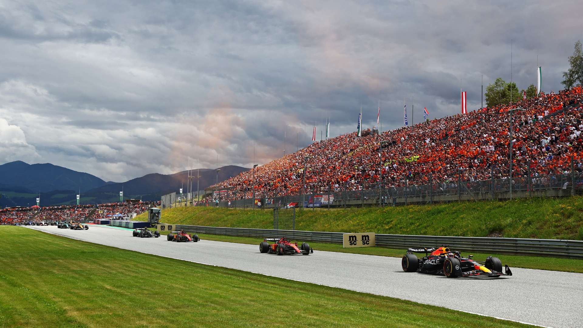 不妨回顾其 不妨回顾其